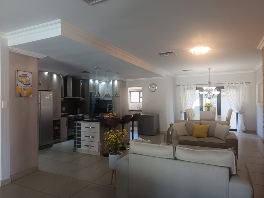 4 Bedroom Property for Sale in Hillcrest Northern Cape